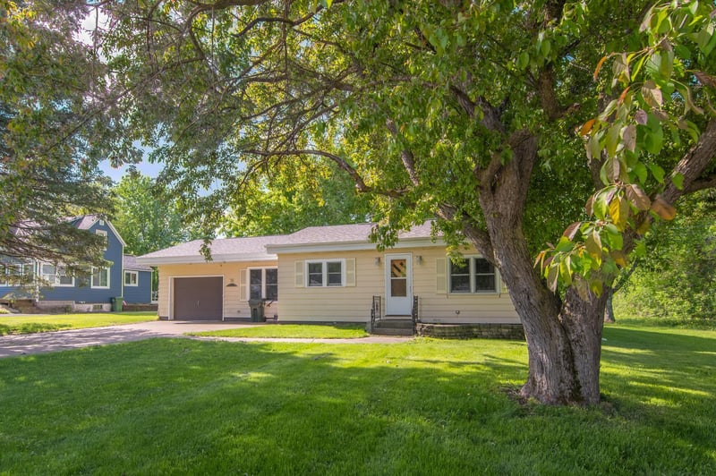 76 South Ave W, Clear Lake, WI 54005