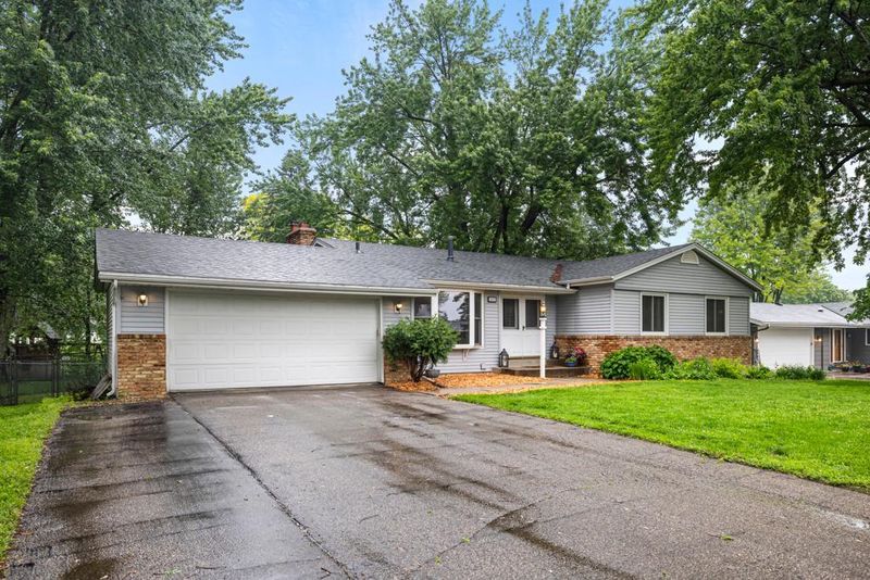 5272 W 106th St, Bloomington, MN 55437