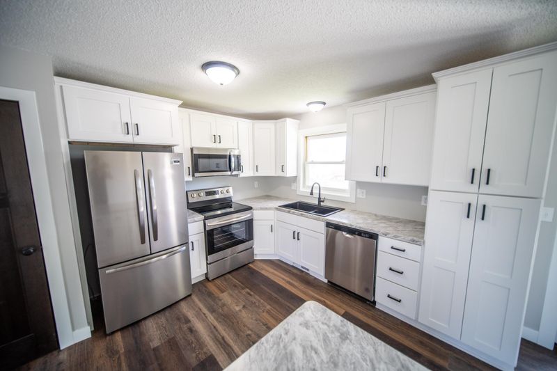4703 7th St NW, Rochester, MN 55901