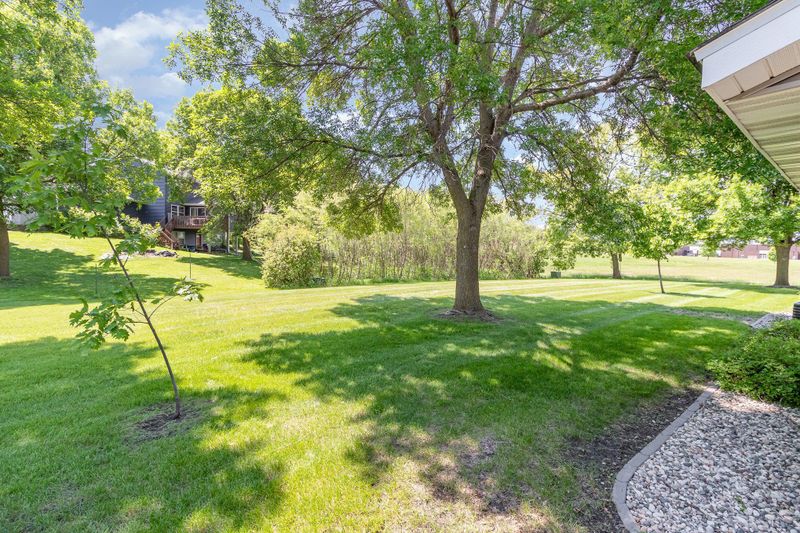 322 7th St NE, New Prague, MN 56071