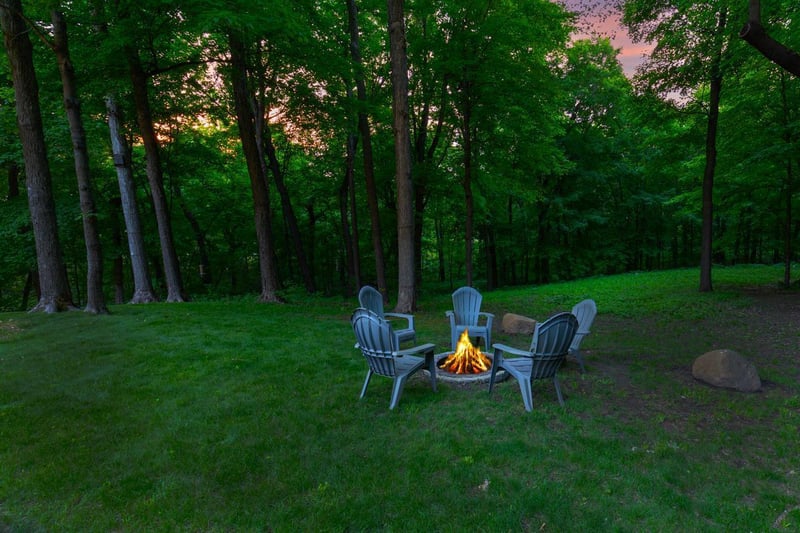 8580 Maple View Dr, Cologne, MN 55322