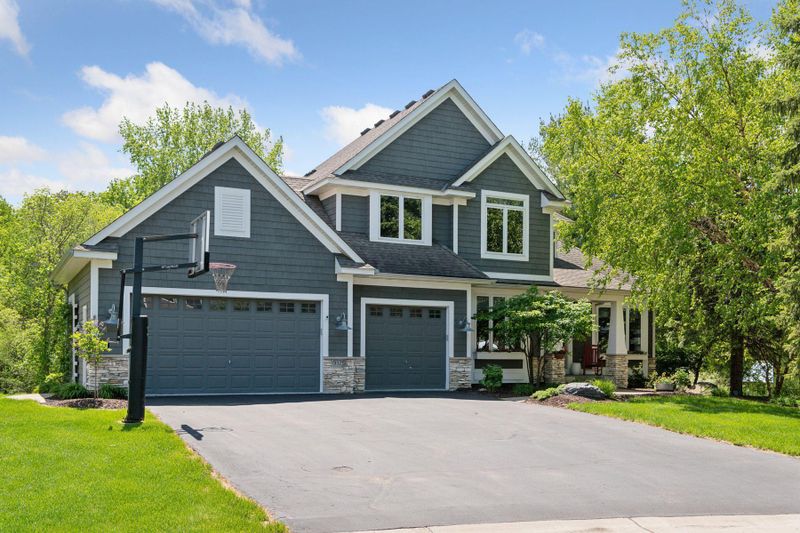 9375 Cold Stream Ln, Eden Prairie, MN 55347