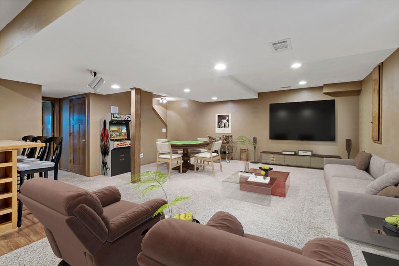 9116 Creek Way, Savage, MN 55378
