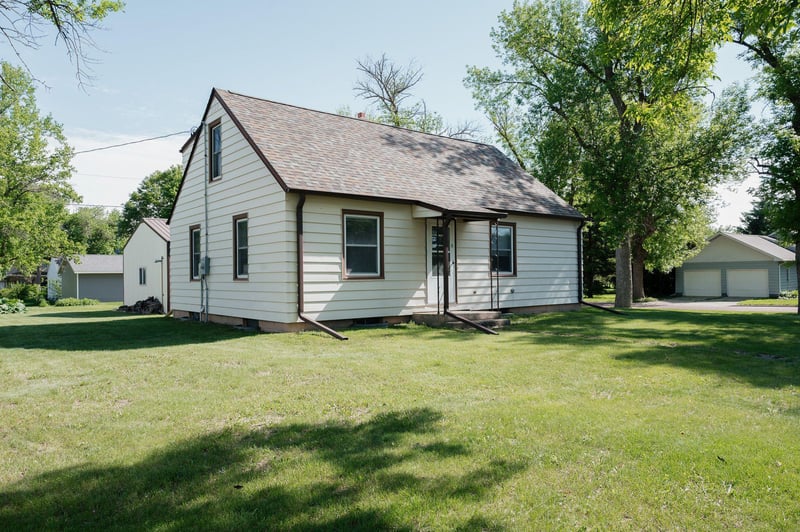 71 Birch St E, Trimont, MN 56176
