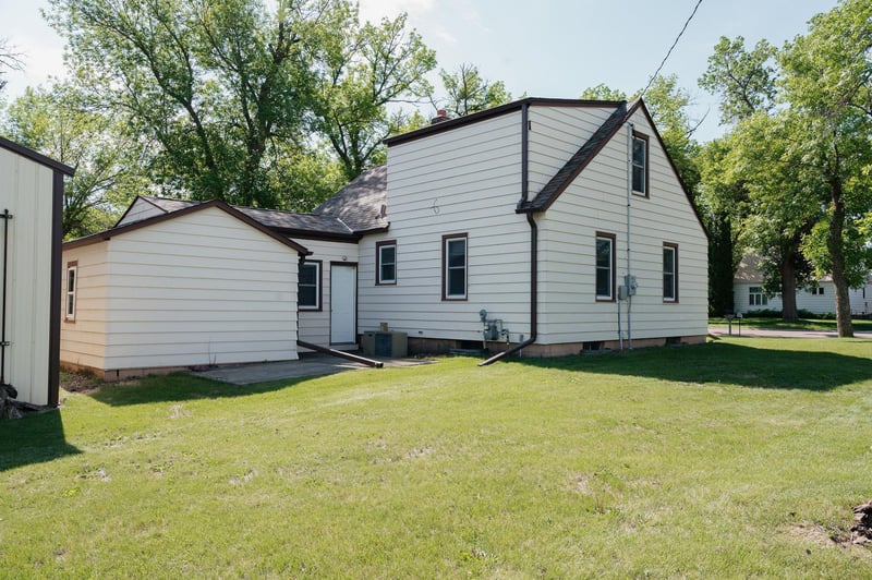 71 Birch St E, Trimont, MN 56176