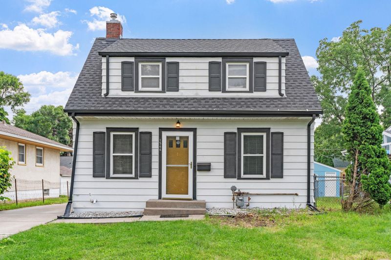 1566 Grotto St N, Saint Paul, MN 55117