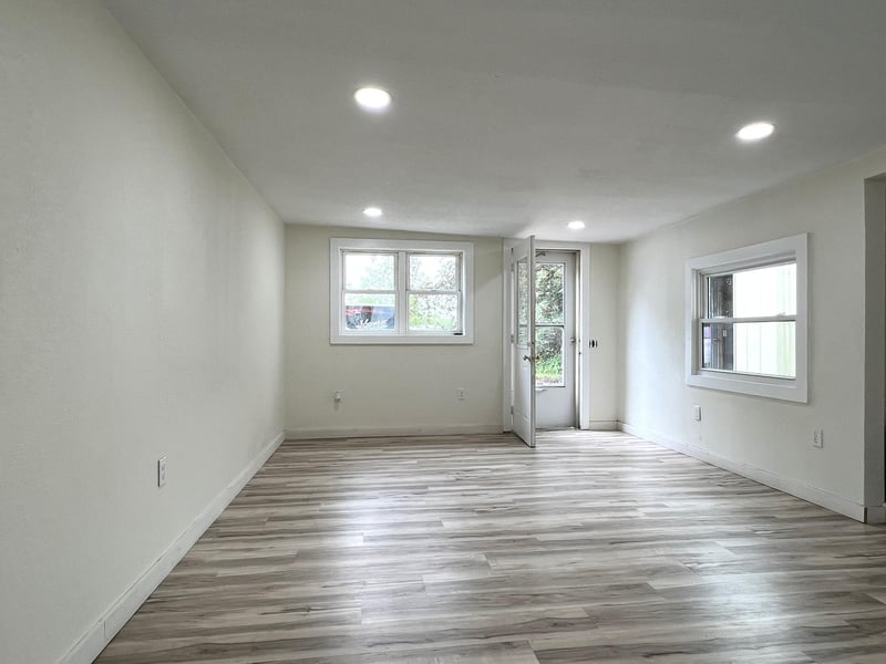 325 N Wabasha, Plainview, MN 55964