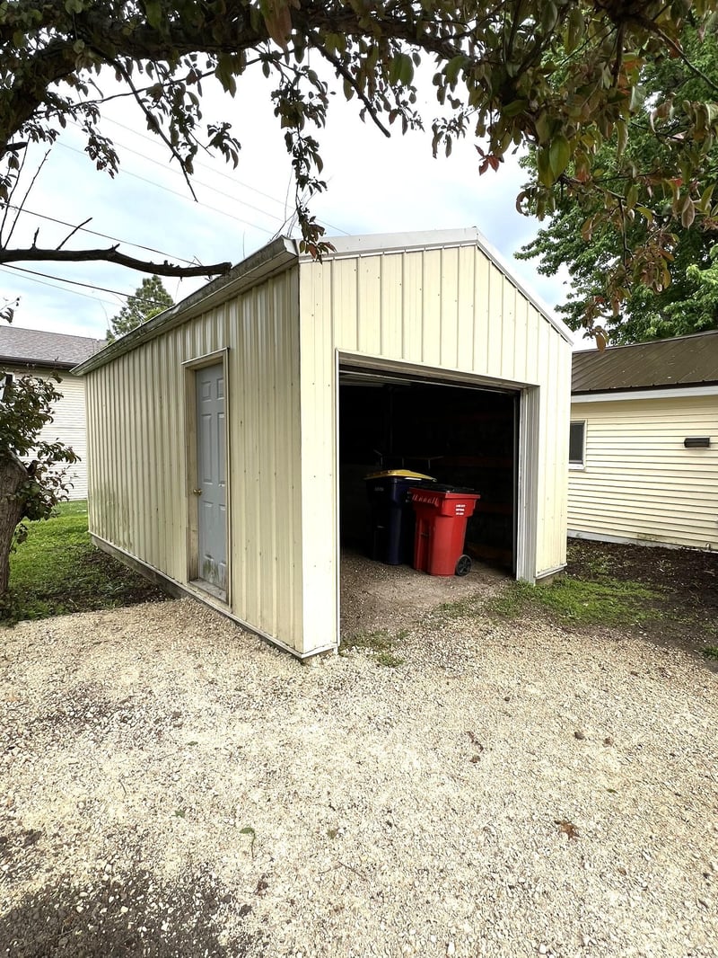 325 N Wabasha, Plainview, MN 55964