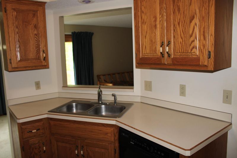 11120 Cottonwood St NW, Coon Rapids, MN 55448
