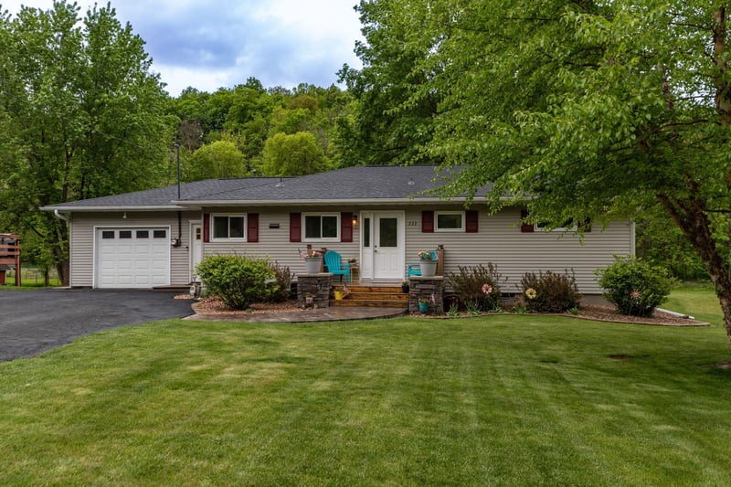 233 Hwy 60, Zumbro Falls, MN 55991