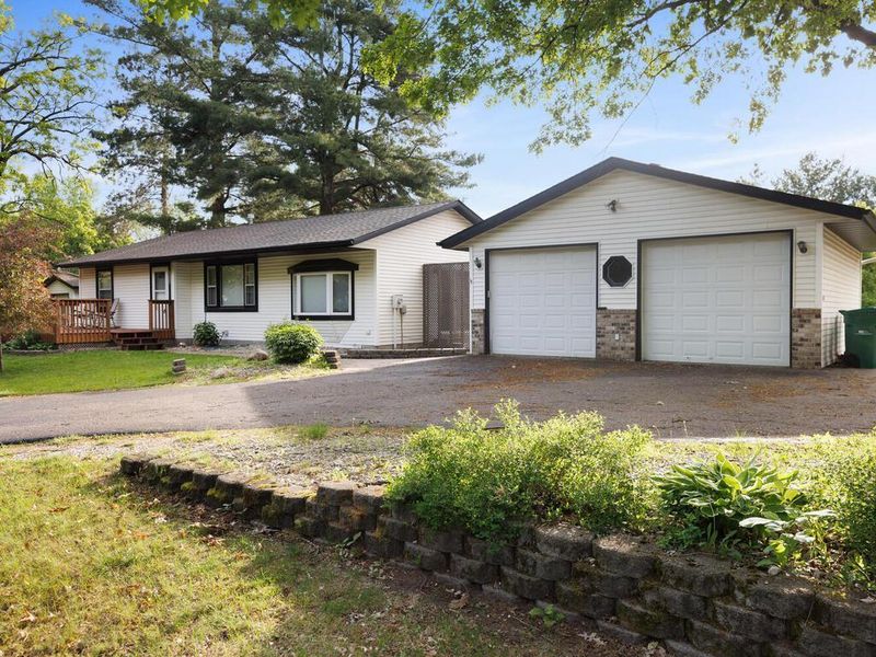 38609 Branch Ave, North Branch, MN 55056