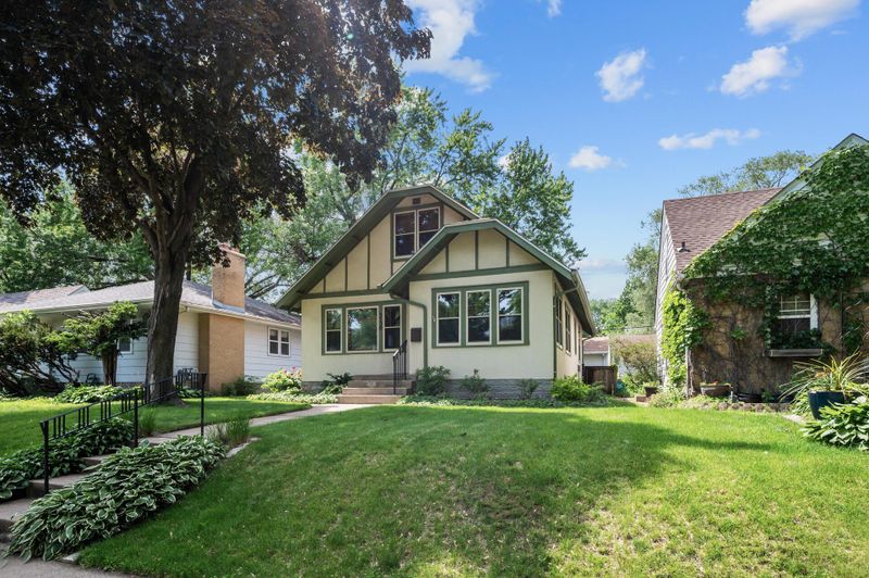 5136 16th Ave S, Minneapolis, MN 55417