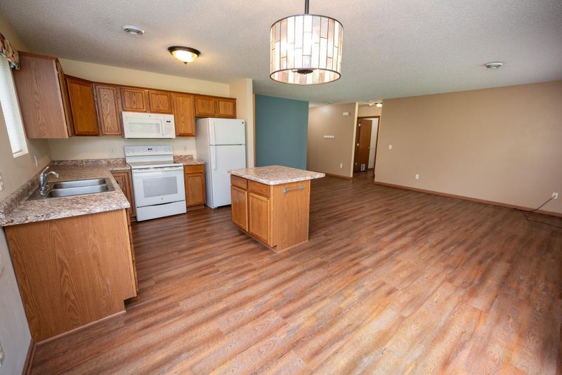 6048 Fountain Rd, Baxter, MN 56425
