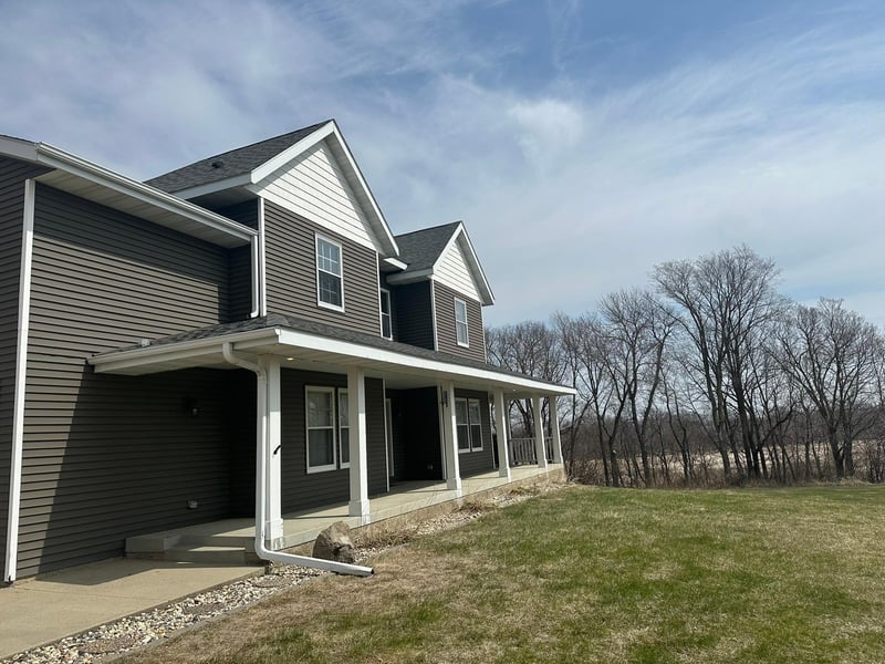 43441 39th St, Elysian, MN 56028