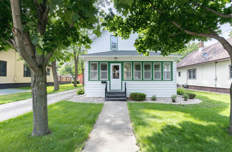 334 Augusta Ave, Paynesville, MN 56362