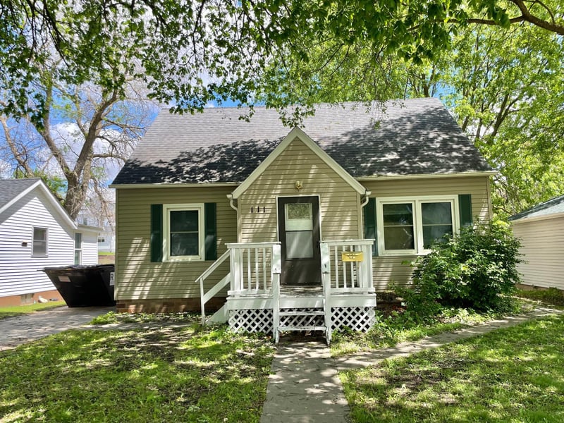 111 N Park Ave, Springfield, MN 56087