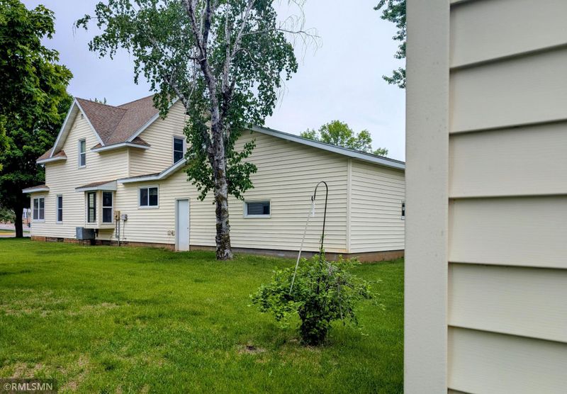 141 Main St S, Browerville, MN 56438