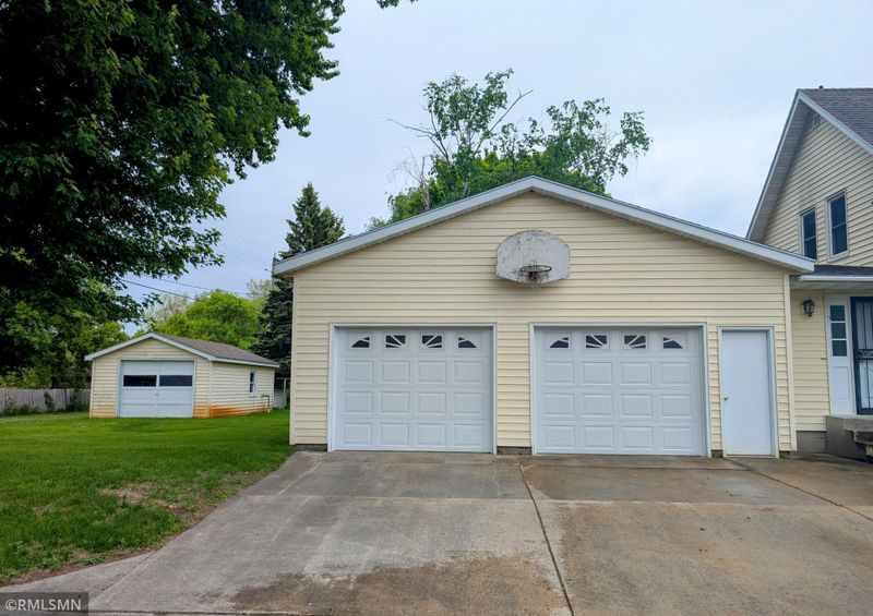 141 Main St S, Browerville, MN 56438