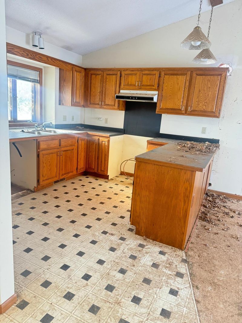 17379 Ithaca Ln, Lakeville, MN 55044
