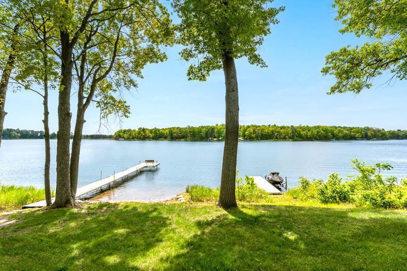 19260 Lakewood Dr, Deerwood, MN 56444