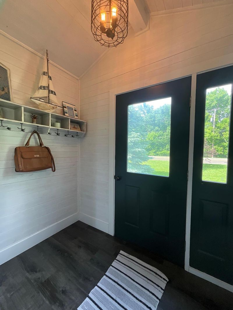 424 Lake Ave S, Spicer, MN 56288