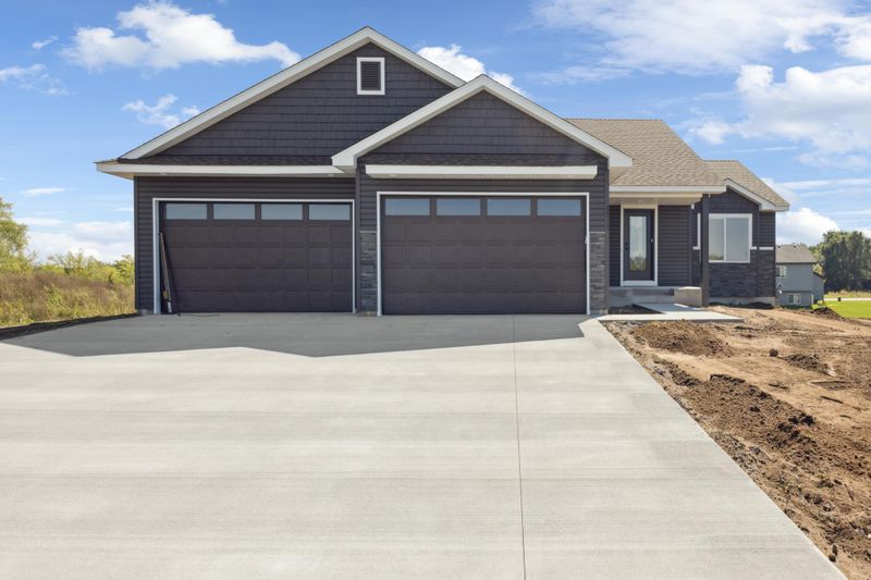 8213 Natures Edge Rd, Clear Lake, MN 55319