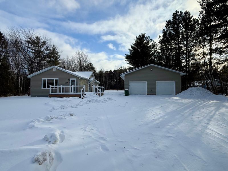 11966 Lindquist Rd, Hibbing, MN 55746