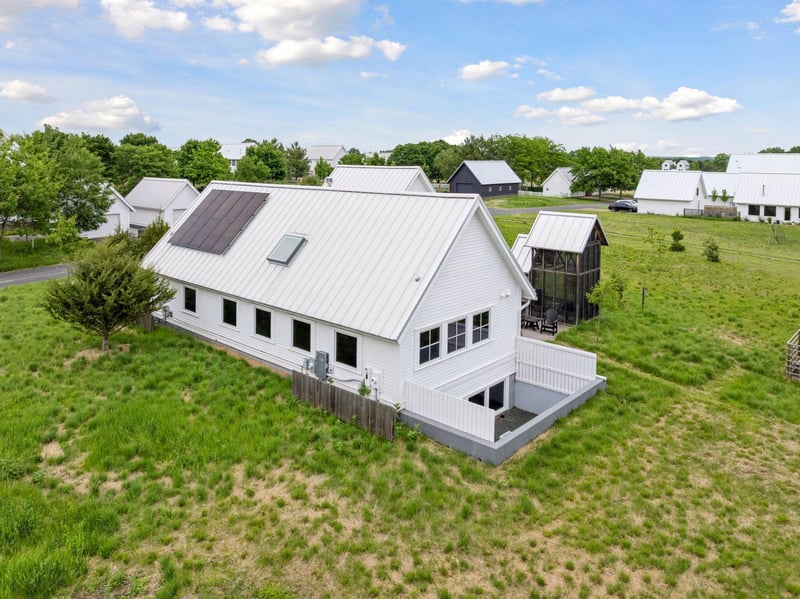 189 Kingfisher Ln, Marine On Saint Croix, MN 55047