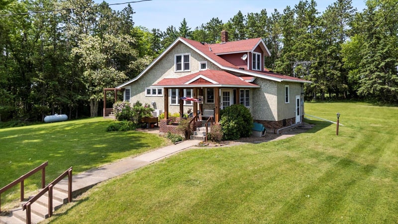 52275 Rush Lake Trl, Rush City, MN 55069