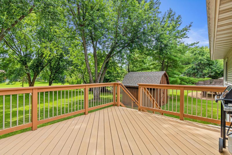4326 Greenhaven Ct, Vadnais Heights, MN 55127