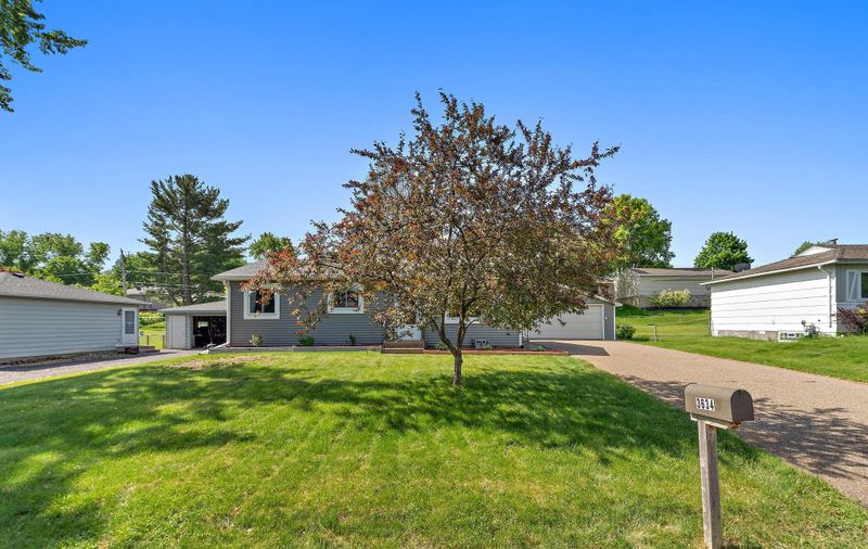 3634 77th St E, Inver Grove Heights, MN 55076