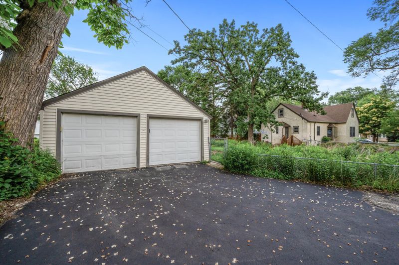 967 Stryker Ave, West Saint Paul, MN 55118