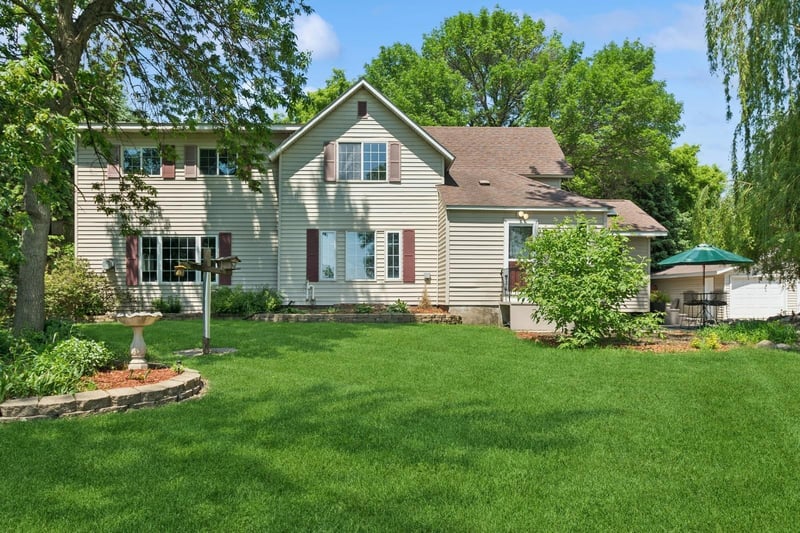 6198 210th Ave SE, Lake Lillian, MN 56253