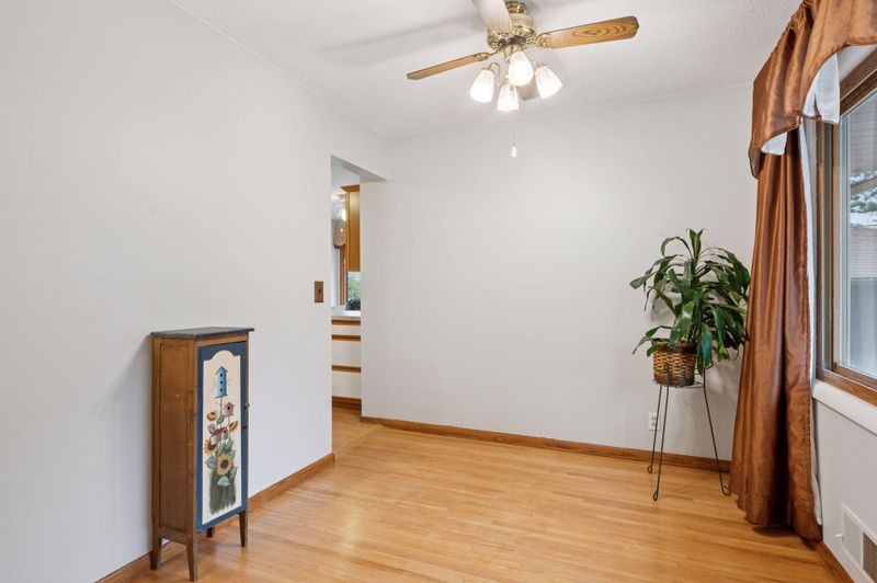 6218 Scott Ave N, Brooklyn Center, MN 55429