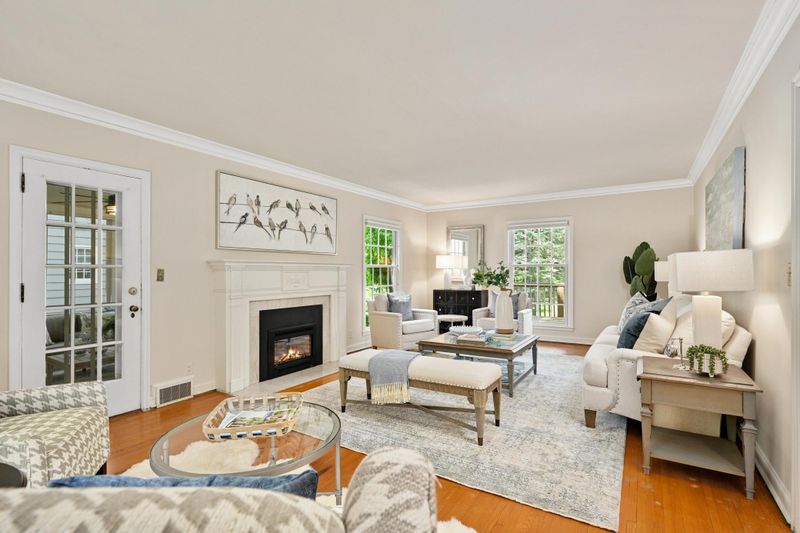 1427 W Minnehaha Pw, Minneapolis, MN 55419
