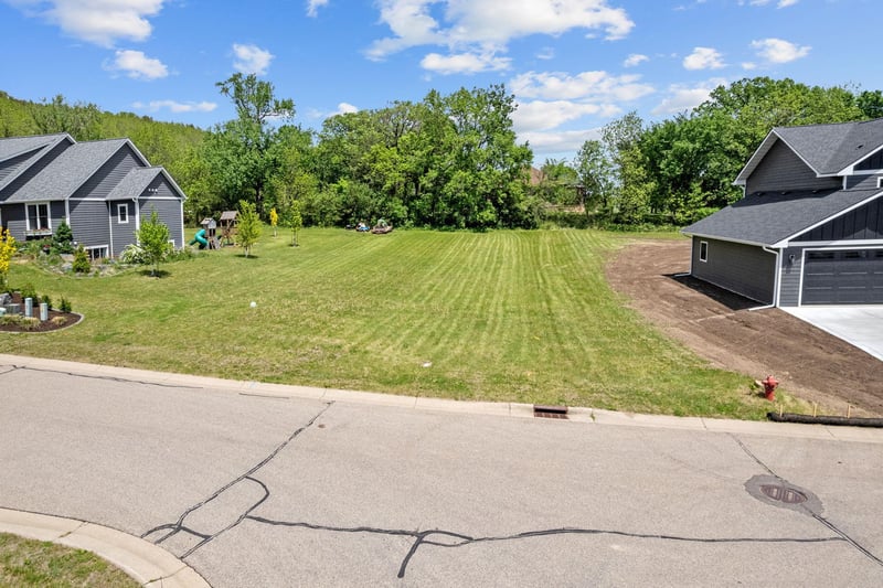 405 Sunflower Ct, Cannon Falls, MN 55009