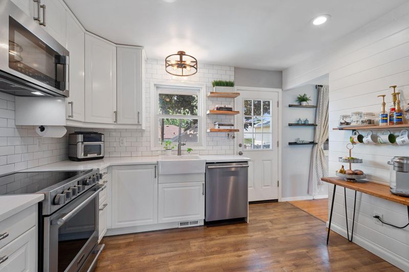 3646 Buchanan St NE, Minneapolis, MN 55418