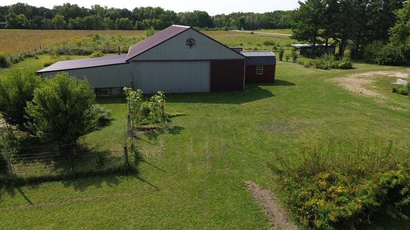 10968 State Highway 105, Lyle, MN 55953