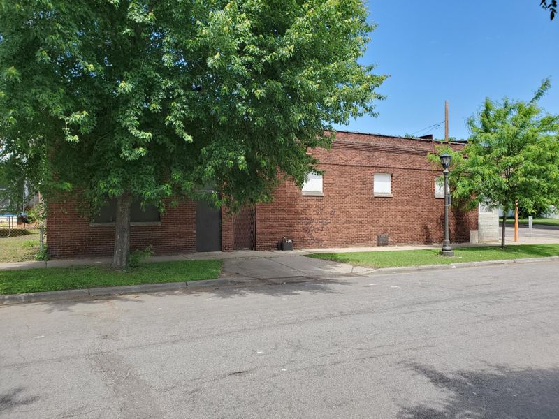 571 Dale St N, Saint Paul, MN 55103