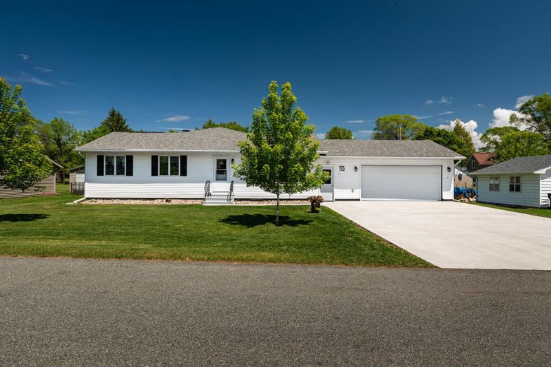 32 E 7th St, Buffalo City, WI 54622