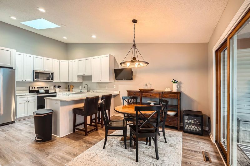 4271 Boulder Ridge Point, Eagan, MN 55122