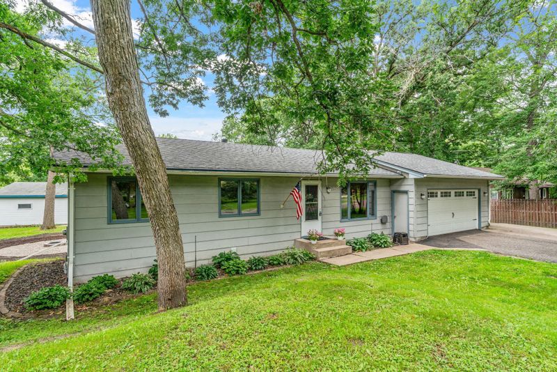 16724 Kenyon Cir NE, Andover, MN 55304