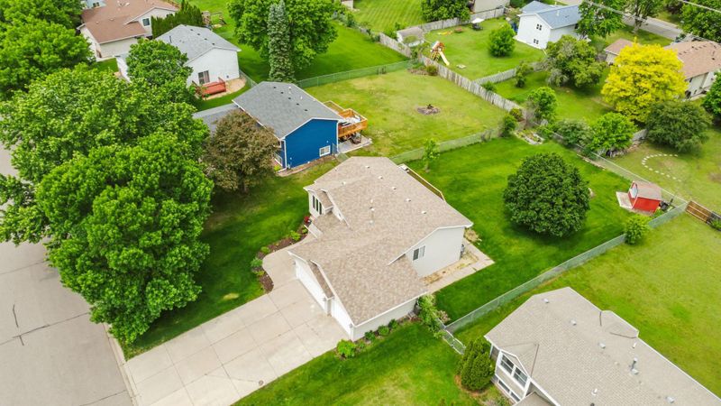 2708 94th Ave N, Brooklyn Park, MN 55444
