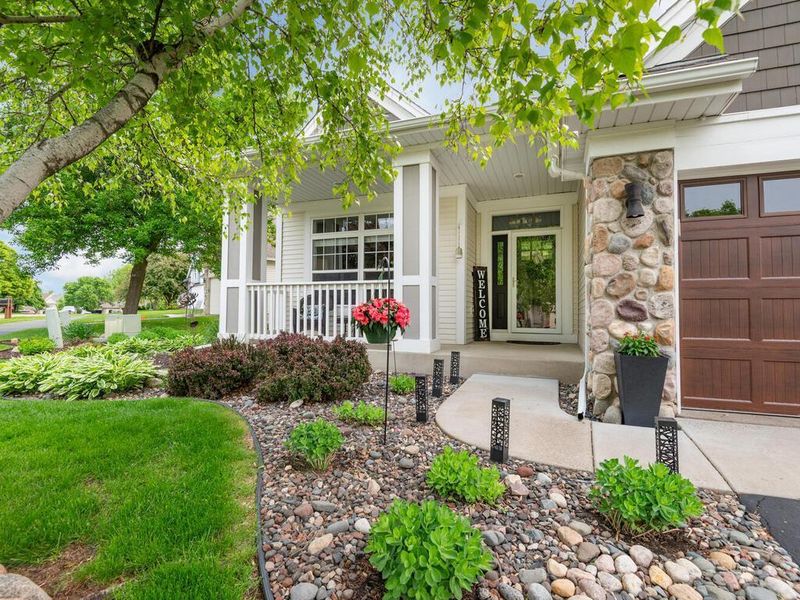 6366 Polaris Ln N, Maple Grove, MN 55311
