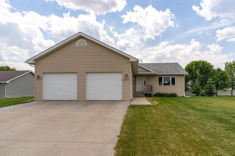1022 Wilson Ave, Crookston, MN 56716