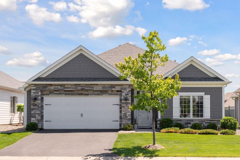 8755 Upper 9th Pl N, Lake Elmo, MN 55042