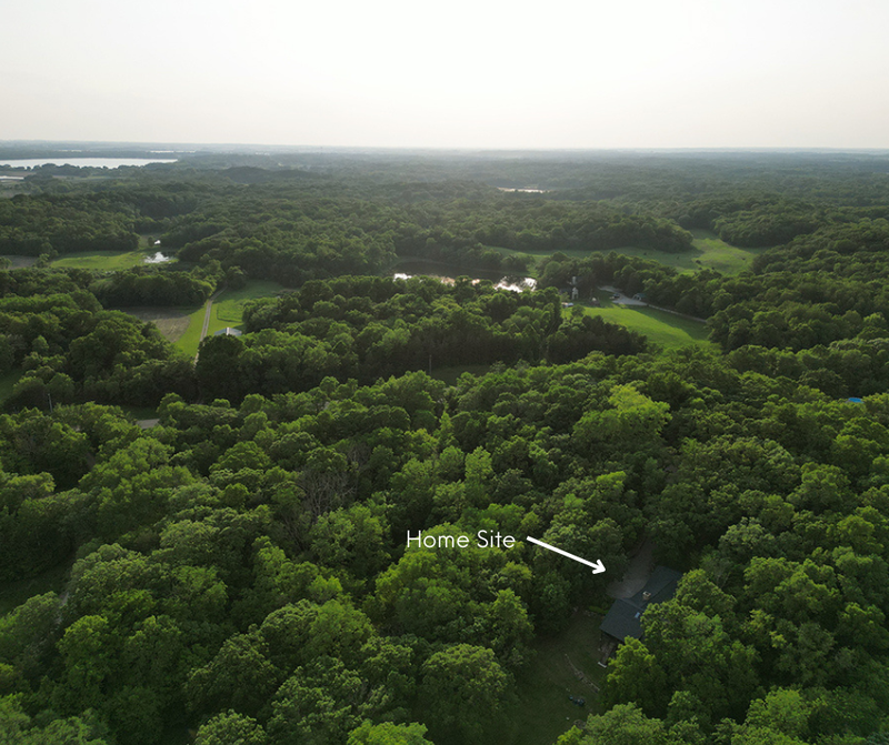 22483 5th St NW, New London, MN 56273