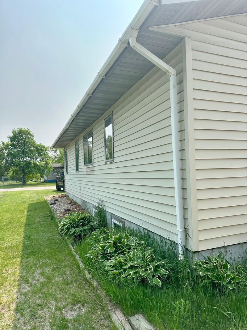 605 19th St NW, Bemidji, MN 56601