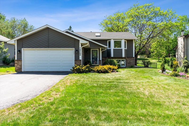 15704 Bryant Ave S, Burnsville, MN 55306