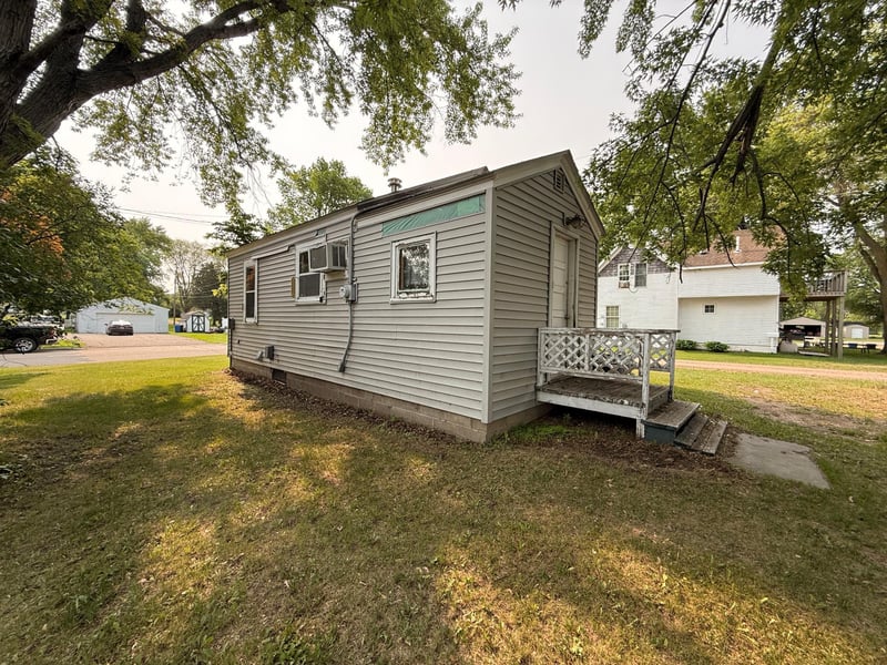 139 N Petrick St, Appleton, MN 56208